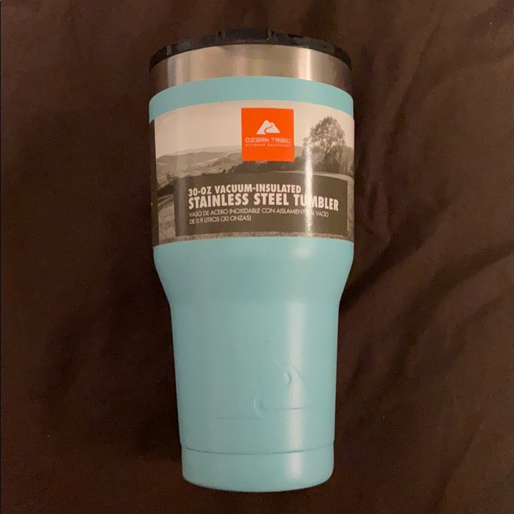 Stainless steel tumbler